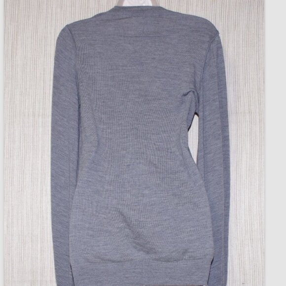 Givenchy Paris Gray 100% Wool V- Neck Women Sweater Size:M  Made in Italy - Picture 3 of 5